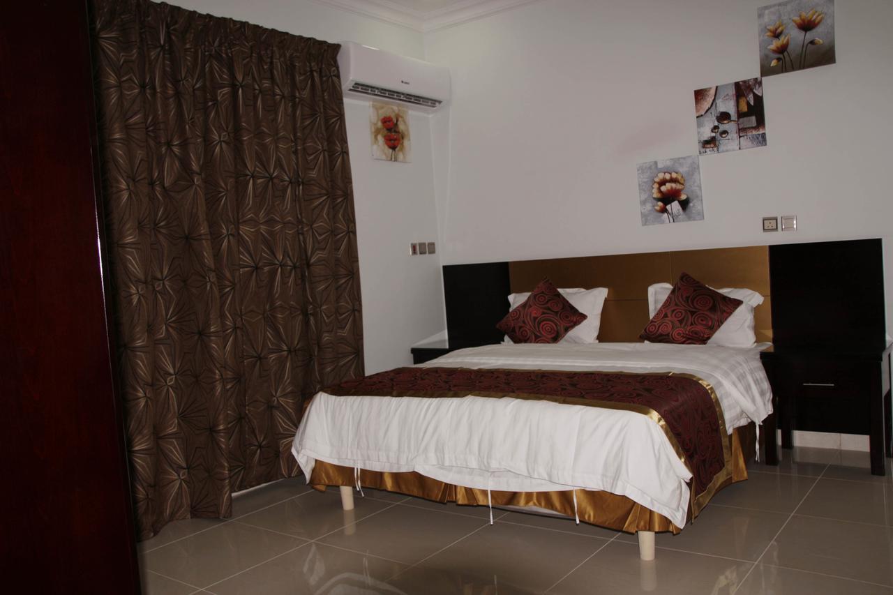 Aros Al Faisaliah Furnished Units Aparthotel Dammam Exterior photo