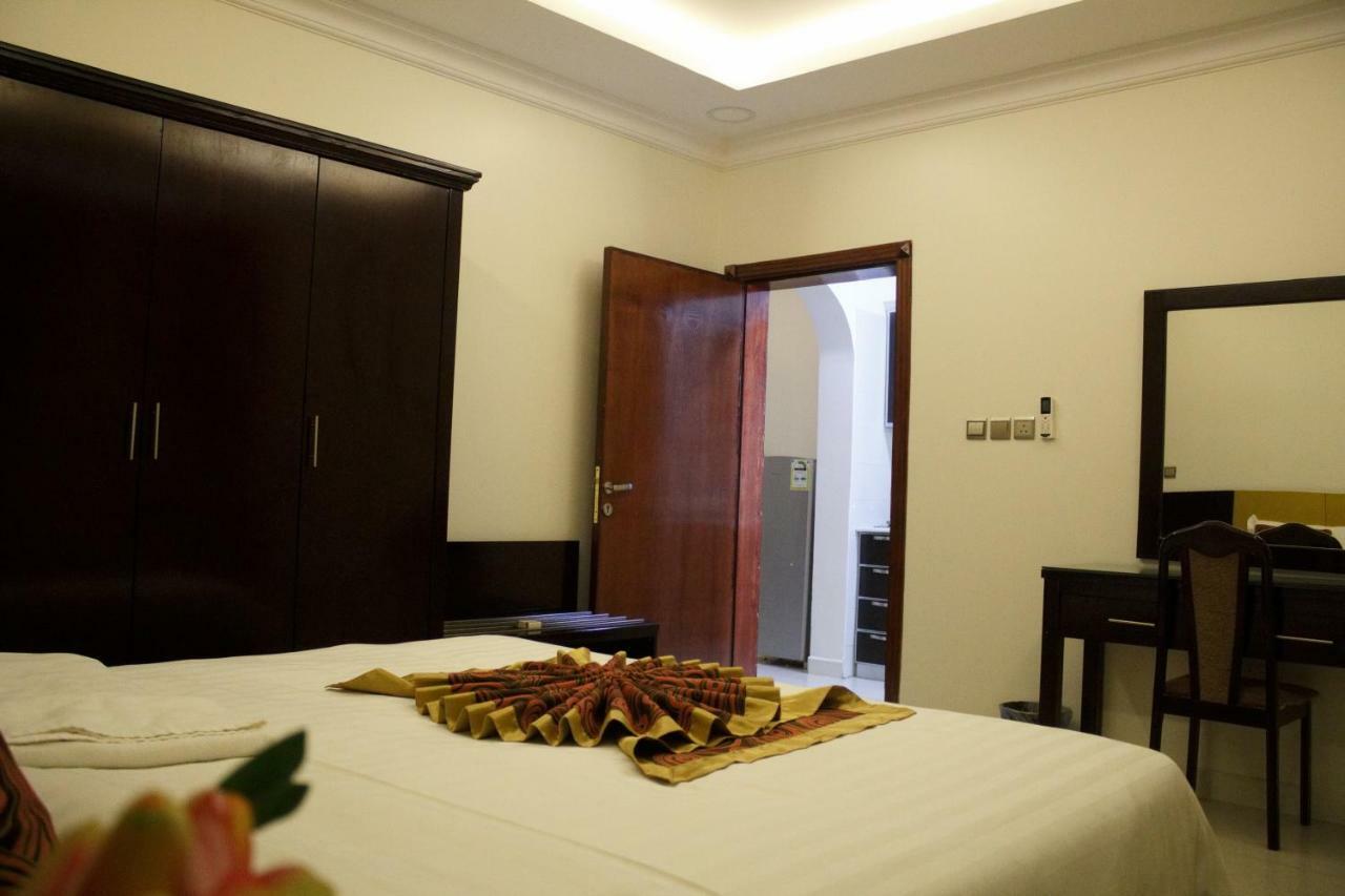 Aros Al Faisaliah Furnished Units Aparthotel Dammam Exterior photo